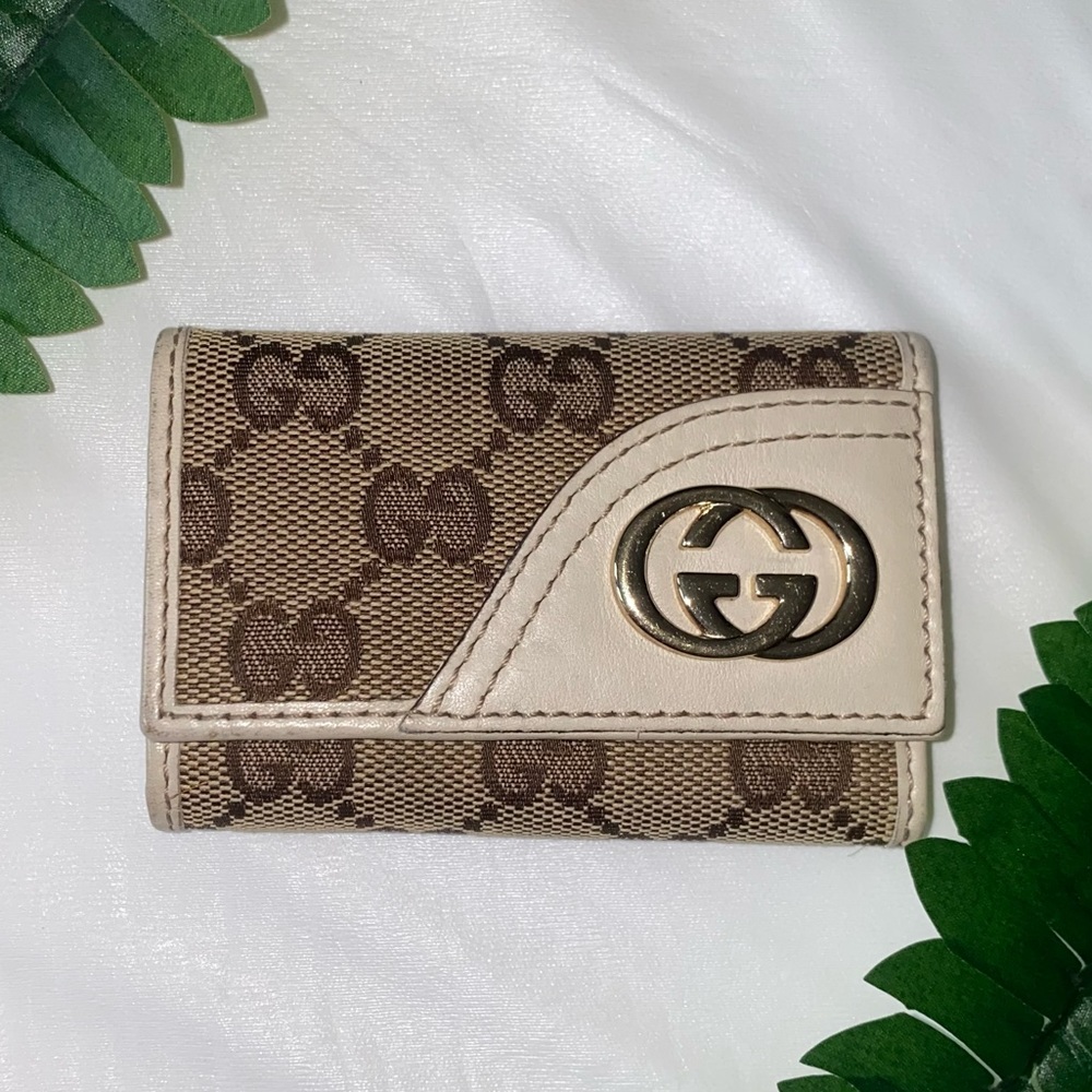 Gucci Monogram 6 Key Ring Holder in Pristine Condition - Picture 1 of 6